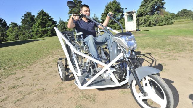 RedVITEC Argentinos crean una moto para desde la silla de ruedas